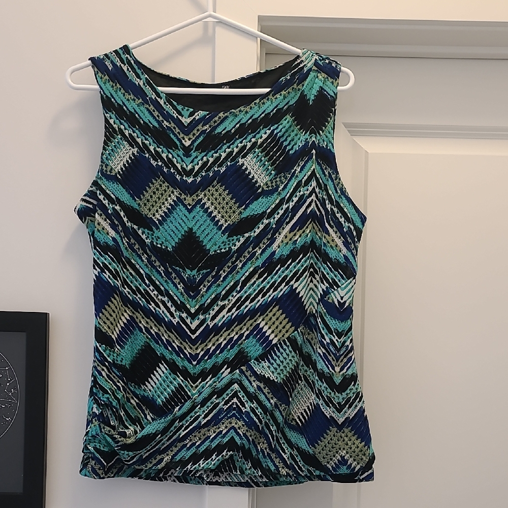 :👚 East 5th Sleeveless Blouse 👚
